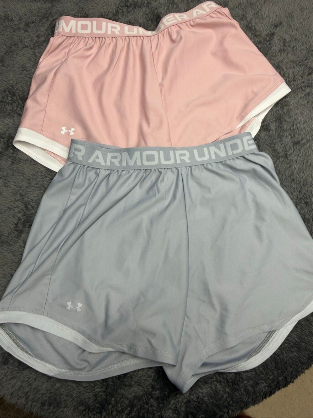 Under Armour Women’s Medium Play Up Shorts 2-Pack in excellent shape!